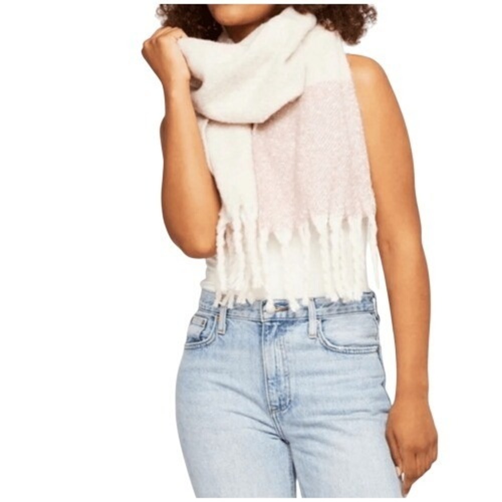 Gentle Fawn Huntington Scarf Wrap Pink Cream 100% Polyester Fringed 82" x 15